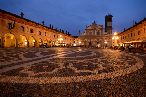 La piazza Ducale